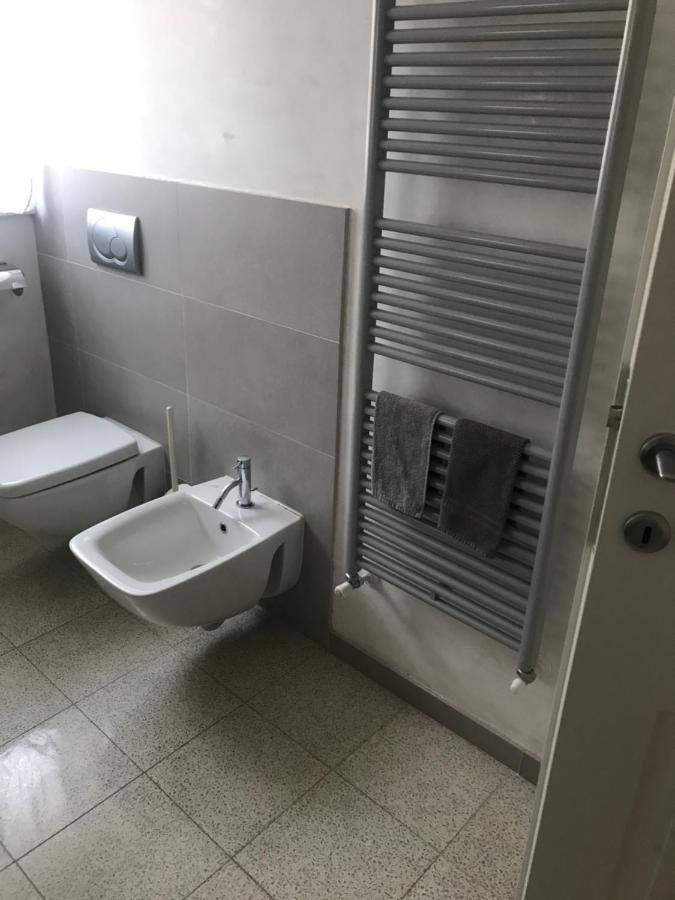 Camera Con Bagno Privato E Parcheggio Lucca Buitenkant foto